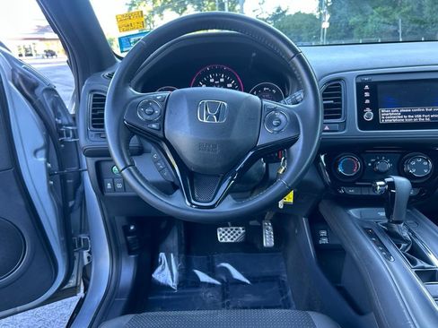 Used 2019 Honda HR-V Sport image 11
