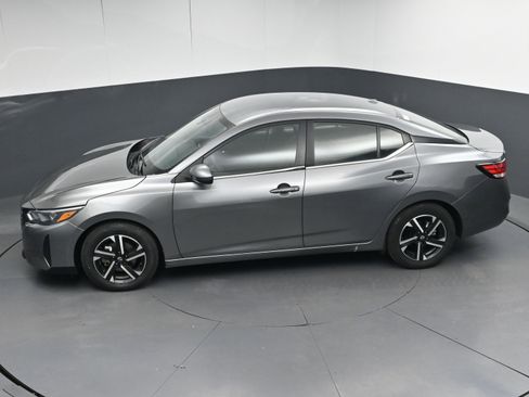 Certified 2024 Nissan Sentra SV image 33