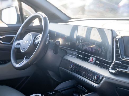 Used 2024 Kia Sportage X-Line image 12