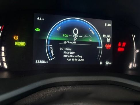 Used 2025 Toyota Camry SE w/ Convenience Package FWD image 30