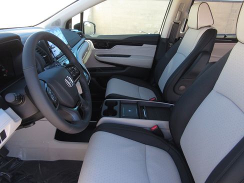 New 2026 Honda Odyssey Elite image 17