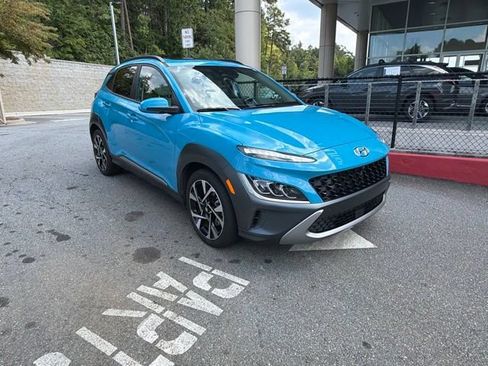 Used 2023 Hyundai Kona Limited FWD image 2