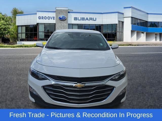 Used 2025 Chevrolet Malibu LT FWD image 9