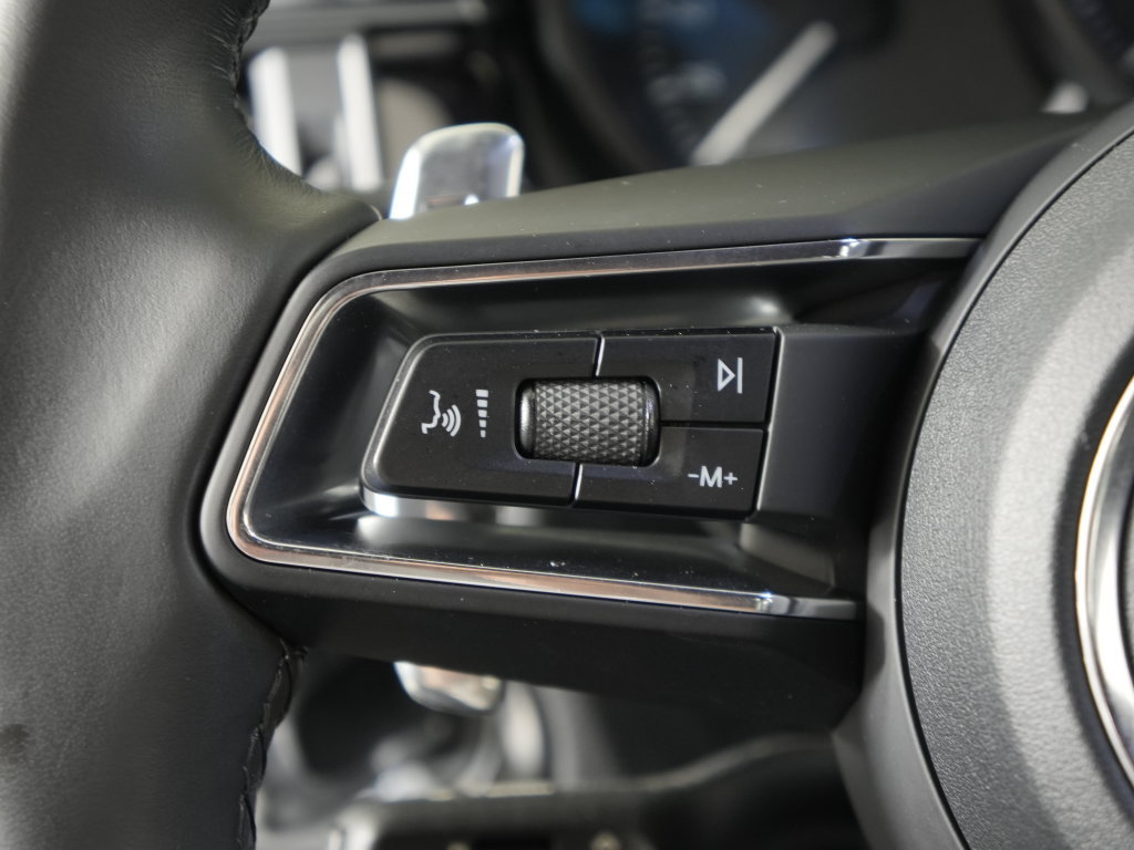 Certified 2023 Porsche Macan Turbo AWD/4WD image 26