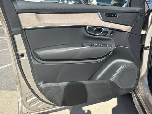 New 2026 Volvo XC90 B5 Plus w/ Protection Package image 21