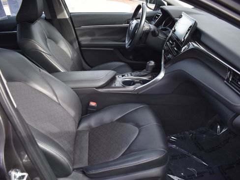 Used 2024 Toyota Camry XSE image 15