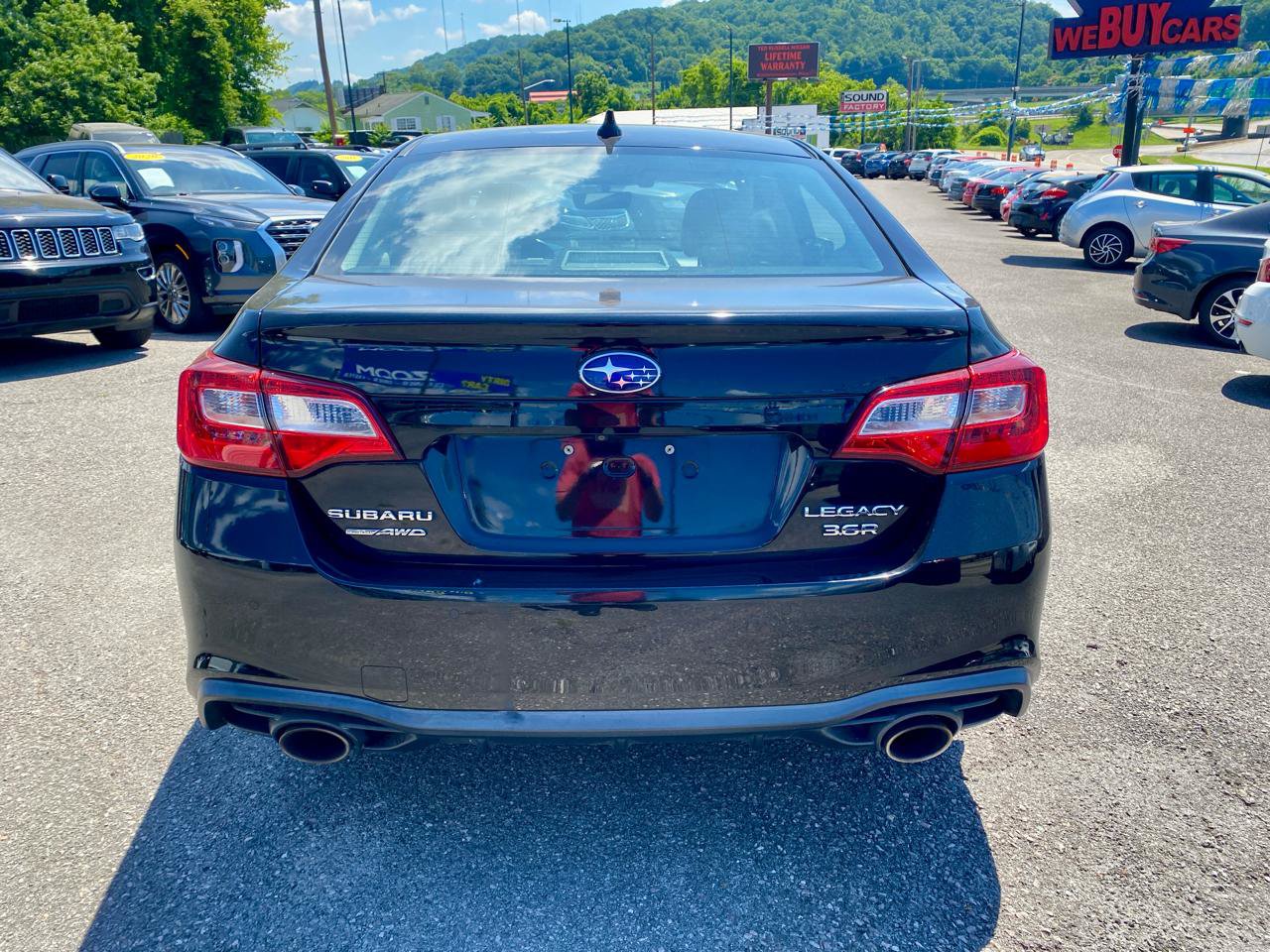 Used 2018 Subaru Legacy 3.6R Limited AWD/4WD image 6