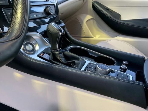 Used 2023 Nissan Maxima Platinum w/ Sport Mat Group FWD image 30