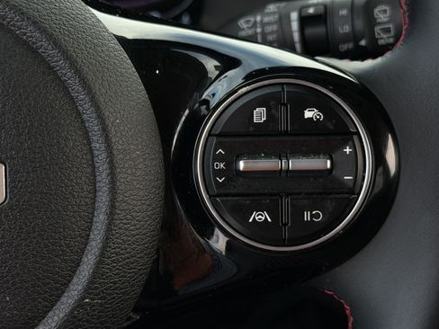 Used 2023 Kia Soul GT-Line FWD image 18