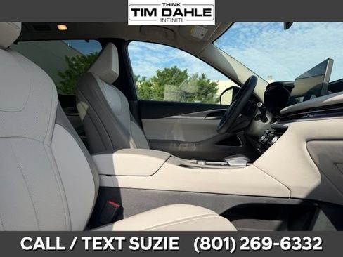Certified 2026 INFINITI QX60 Luxe w/ Family Package AWD/4WD image 23
