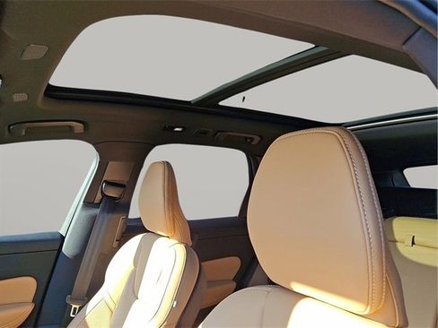 Used 2024 Volvo XC60 T8 Ultimate w/ Protection Package Premier image 14