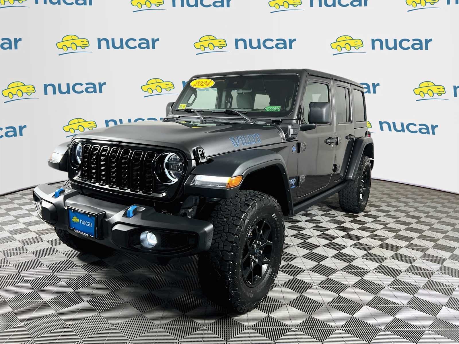 Used 2024 Jeep Wrangler Unlimited AWD/4WD image 3