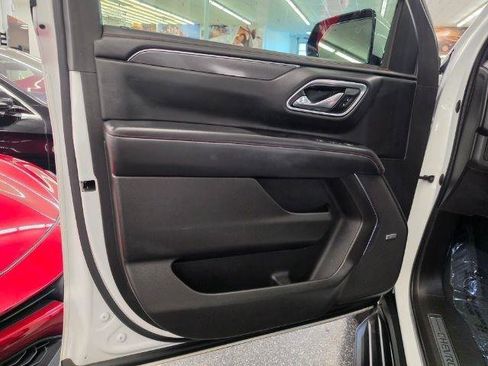 Used 2021 Chevrolet Tahoe RST w/ Luxury Package AWD/4WD image 30