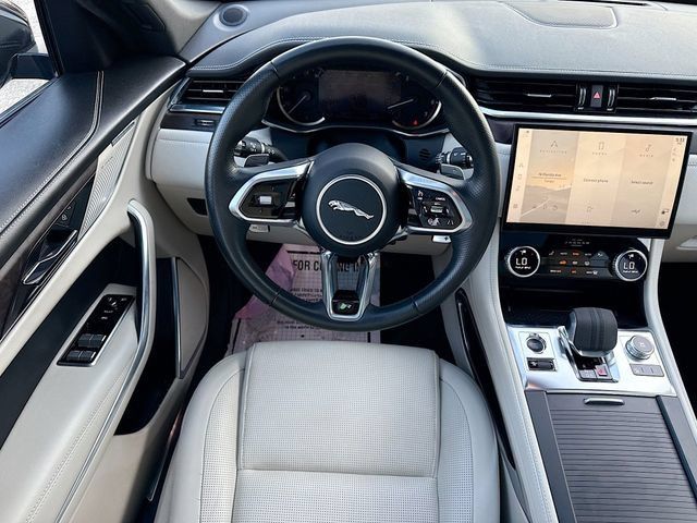 Used 2023 Jaguar F-PACE R-Dynamic S AWD/4WD image 7