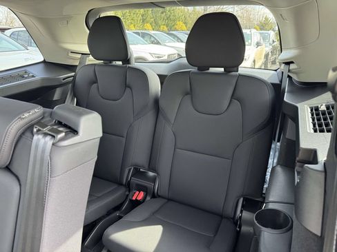 Certified 2026 Volvo XC90 B5 Plus w/ Protection Package AWD/4WD image 10