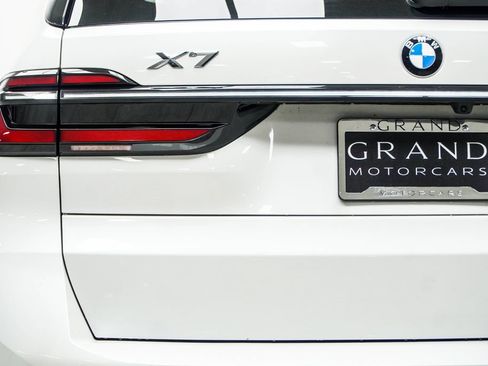 Used 2026 BMW X7 xDrive40i AWD/4WD image 16