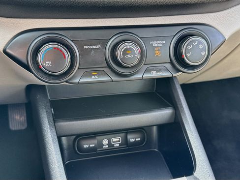Used 2020 Kia Forte LXS FWD image 18