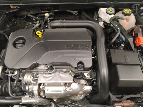 Used 2023 Chevrolet Malibu LT FWD image 30