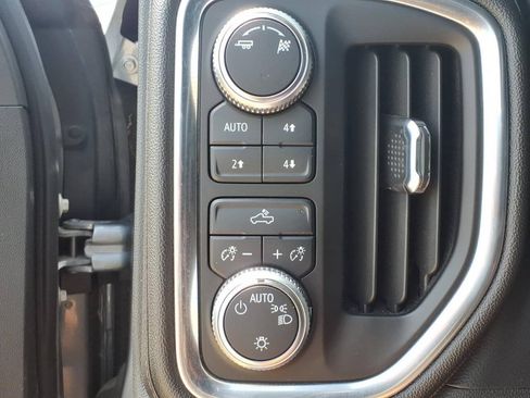 Used 2019 GMC Sierra 1500 SLE w/ X31 Off-Road Package AWD/4WD image 14