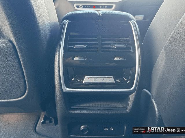 Used 2025 BMW X5 xDrive40i w/ Climate Comfort Package AWD/4WD image 18
