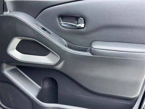 Used 2023 Nissan Frontier SV w/ SV Convenience Package image 47