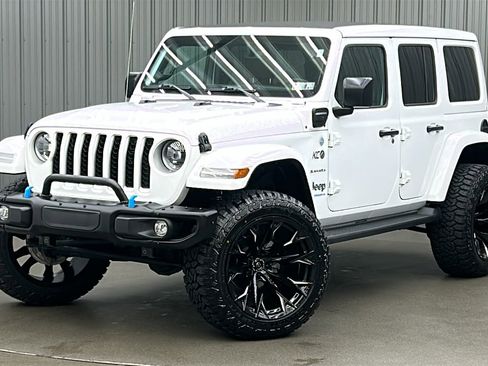 Used 2023 Jeep Wrangler Unlimited Sahara w/ Cold Weather Group image 1