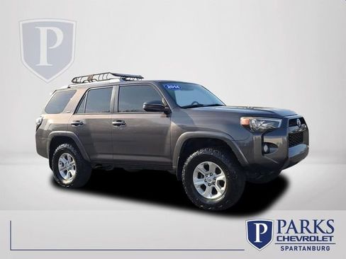 Used 2014 Toyota 4Runner SR5 image 1