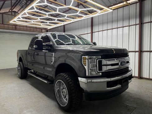 Used 2019 Ford F250 XL w/ STX Appearance Package AWD/4WD image 1