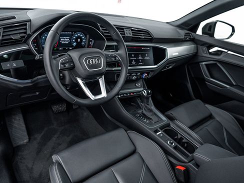Certified 2025 Audi Q3 2.0T Premium w/ Convenience Package image 13
