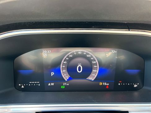 Used 2025 Volkswagen Taos SE image 18