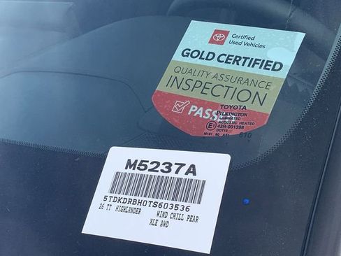 Certified 2026 Toyota Highlander XLE image 40