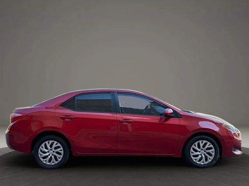 Used 2019 Toyota Corolla LE FWD image 8