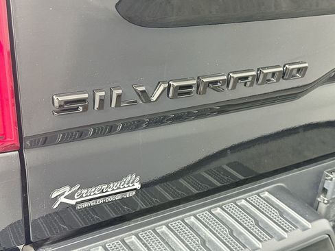 Used 2025 Chevrolet Silverado 1500 ZR2 w/ Technology Package AWD/4WD image 29