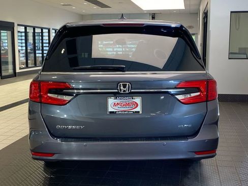 Used 2023 Honda Odyssey Elite image 5