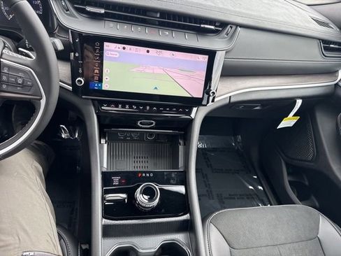 New 2026 Jeep Grand Cherokee L 4WD image 24