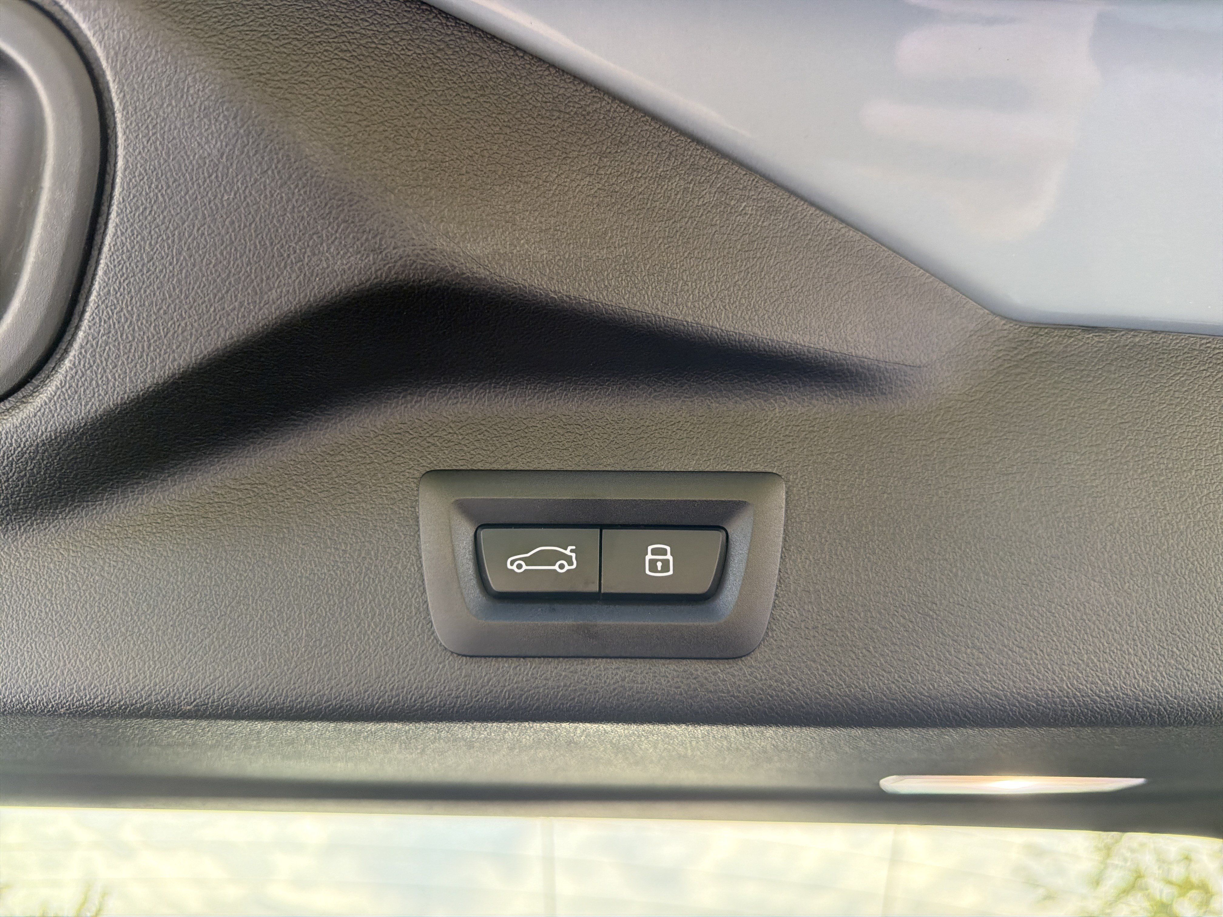 Used 2025 BMW X5 M60i AWD/4WD image 51