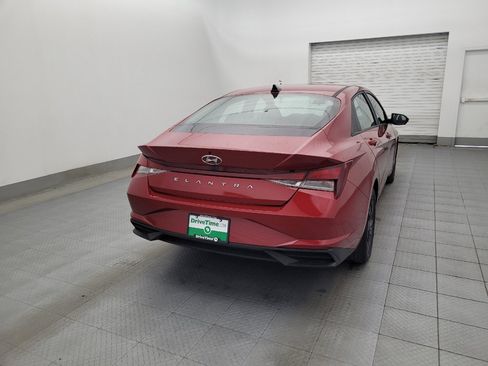 Used 2023 Hyundai Elantra SEL FWD image 7