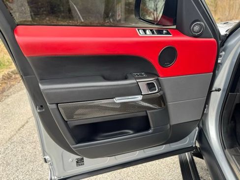 Used 2022 Land Rover Range Rover Sport HST AWD/4WD image 10