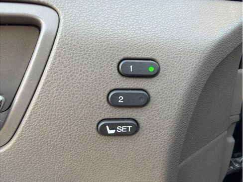 Used 2016 Honda Odyssey Touring image 11