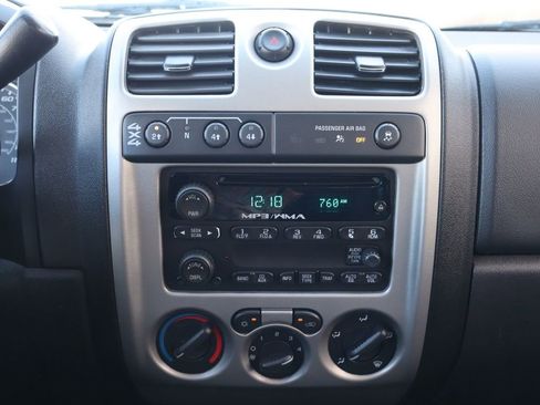 Used 2011 GMC Canyon SLE image 31