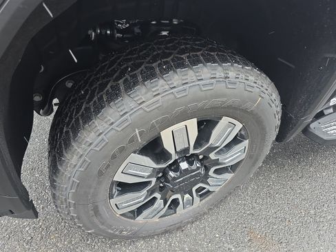 New 2026 GMC Sierra 3500 Denali w/ Technology Package image 11