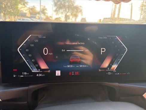 Used 2023 BMW 330i Sedan w/ M Sport Package image 9