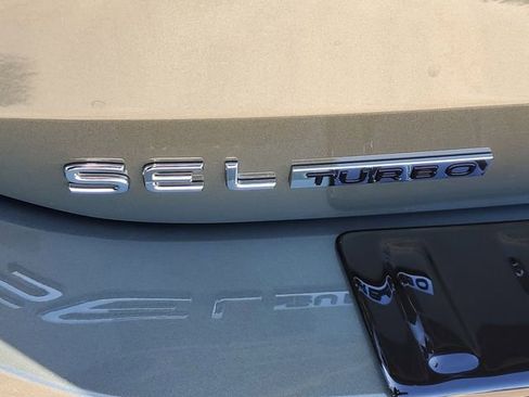 New 2026 Volkswagen Tiguan SEL R-Line image 7