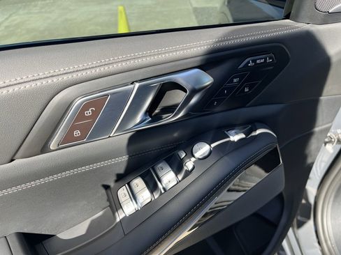 Certified 2024 BMW X7 M60i image 19