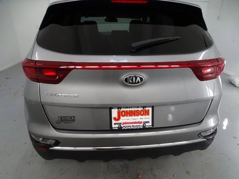 Used 2022 Kia Sportage LX image 17