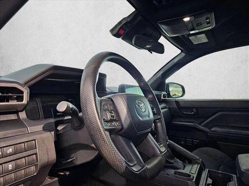 Used 2024 Toyota Tacoma SR image 9