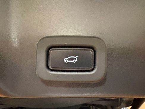 Used 2020 Land Rover Range Rover Evoque SE AWD/4WD image 41