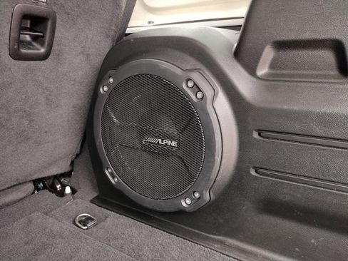 Used 2023 Jeep Wrangler Sahara image 18