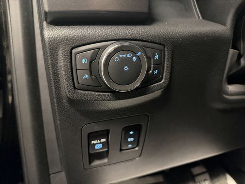 Used 2018 Ford F150 XLT w/ Equipment Group 302A Luxury image 20