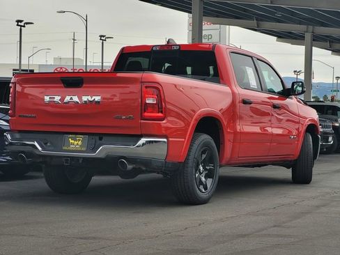 Used 2025 RAM 1500 Big Horn AWD/4WD image 4